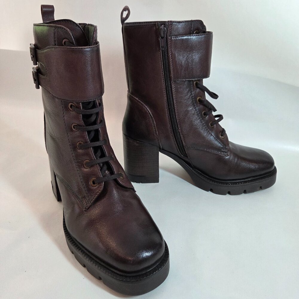 NWOT Vintage Foundry Co. Elizabeth Heeled Combat Booties Size 7.5